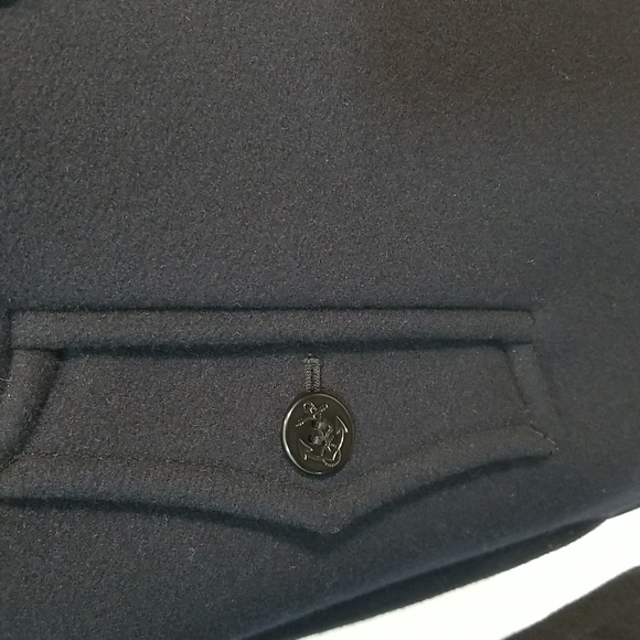 Coat - Picture 3 of 10